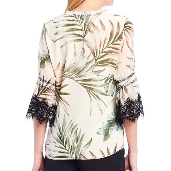 Lace Trim Leaf Print Top - Picture 3 of 10